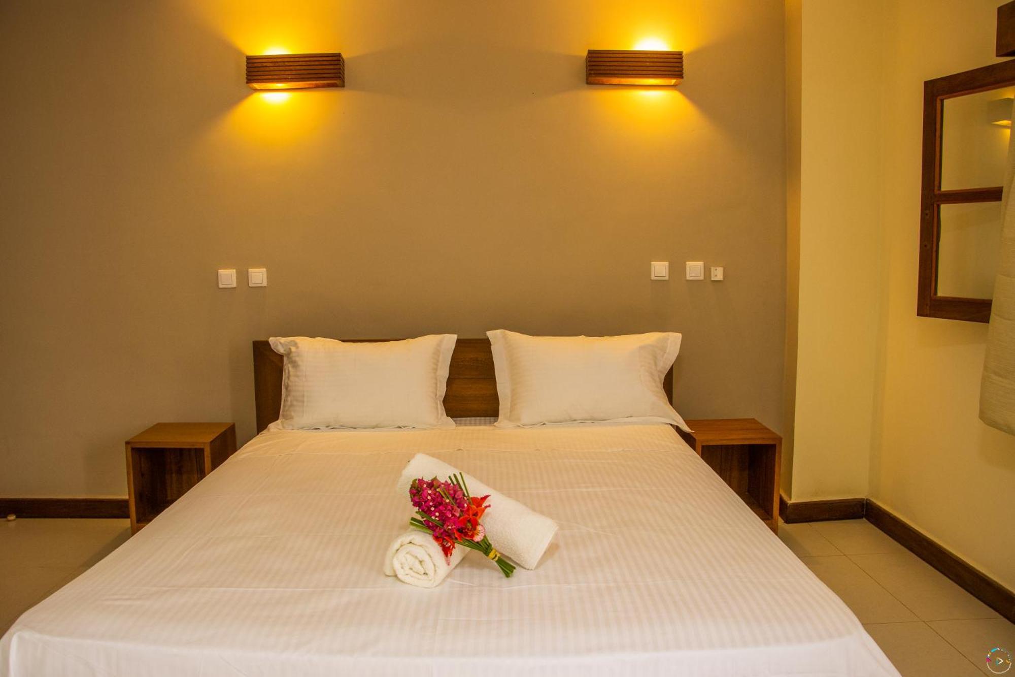 Hotel Baobab Cafe Morondava Luaran gambar