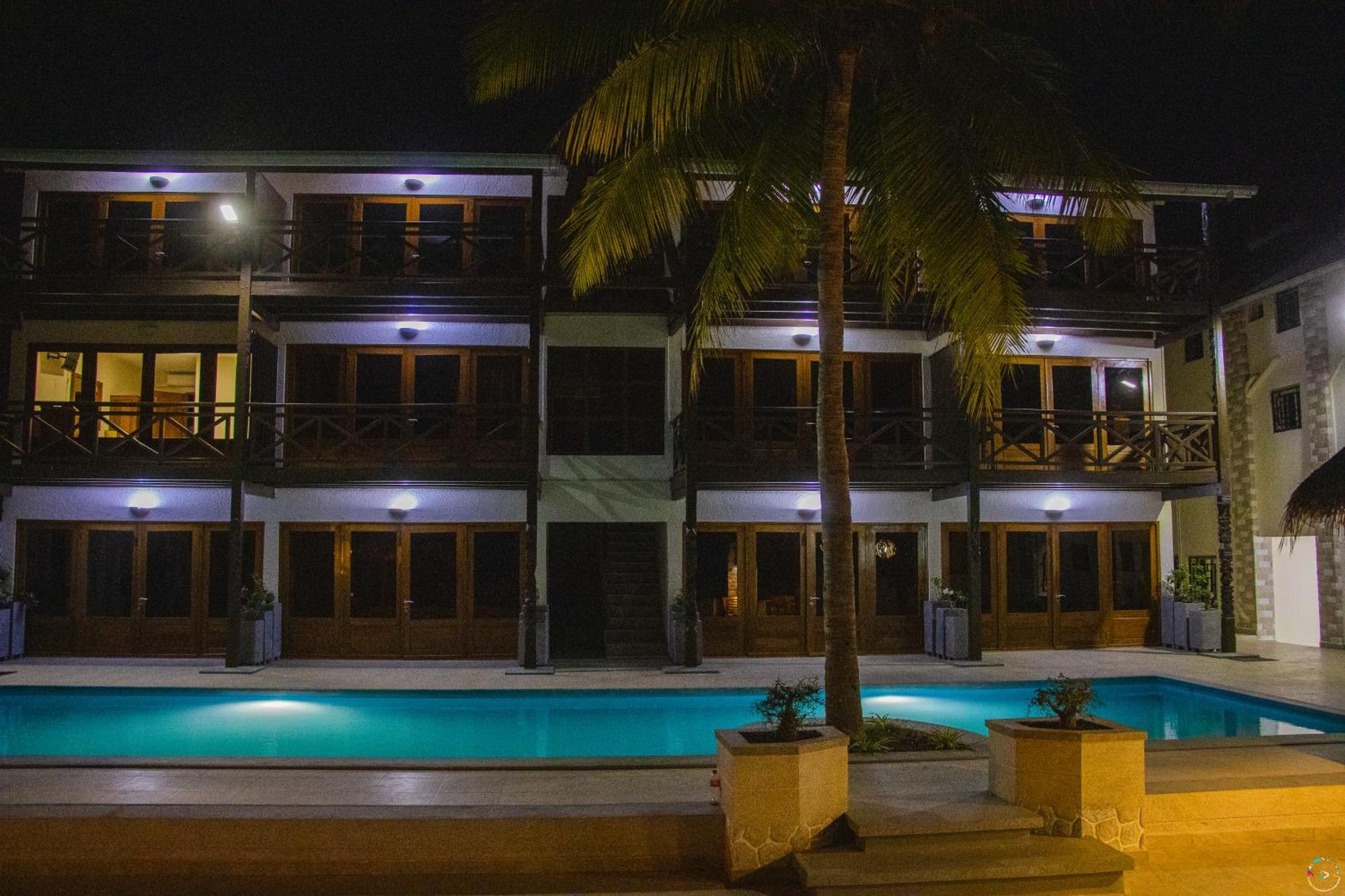 Hotel Baobab Cafe Morondava Luaran gambar