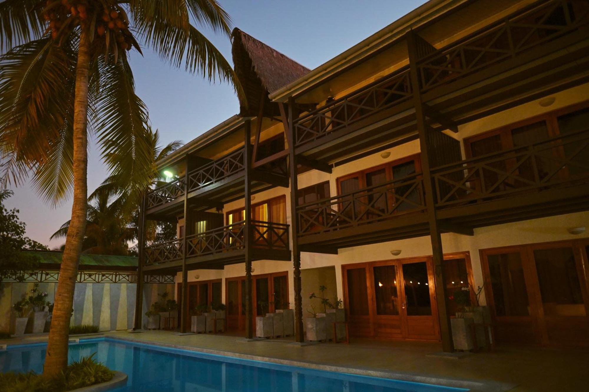Hotel Baobab Cafe Morondava Luaran gambar