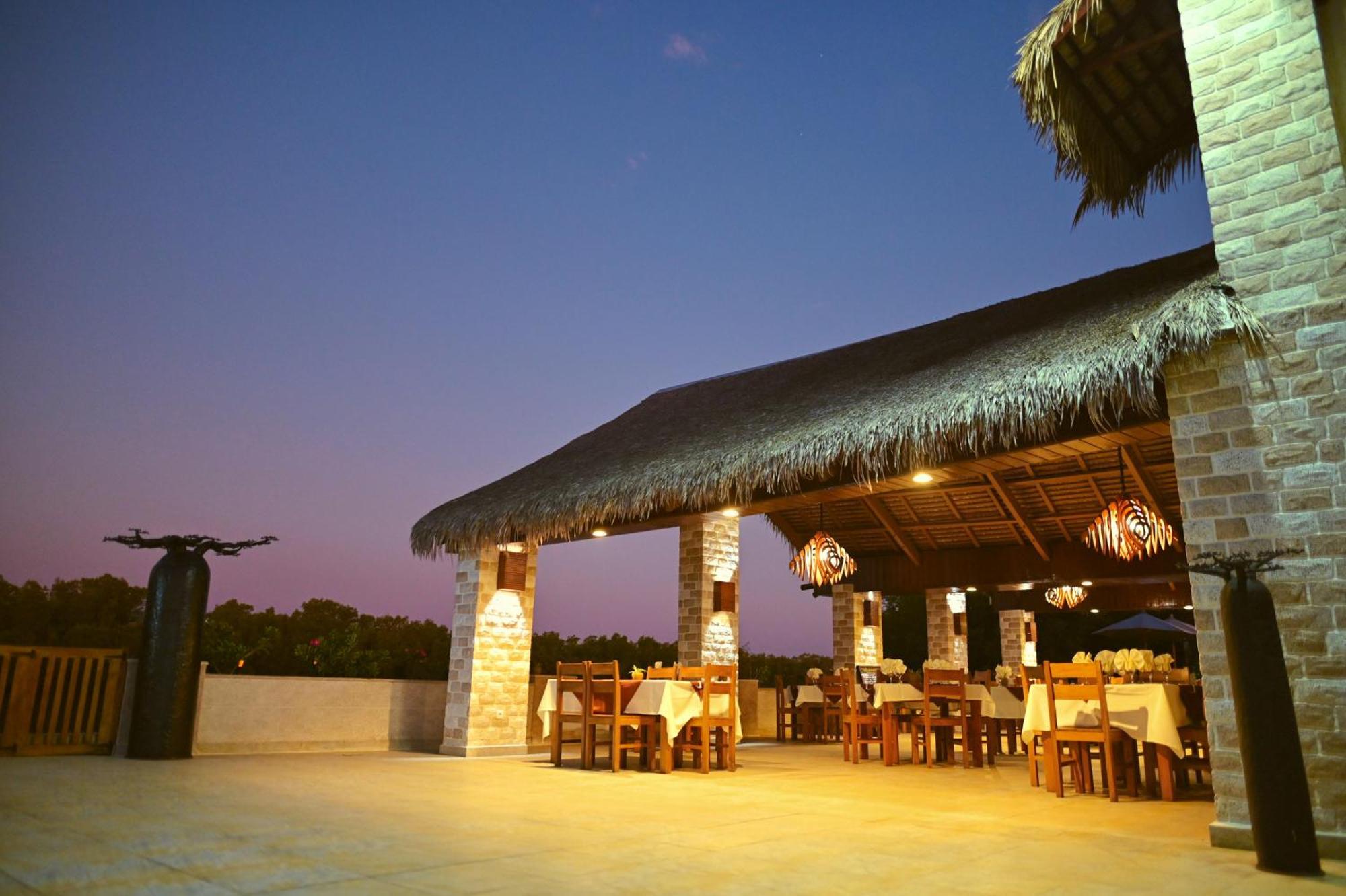 Hotel Baobab Cafe Morondava Luaran gambar